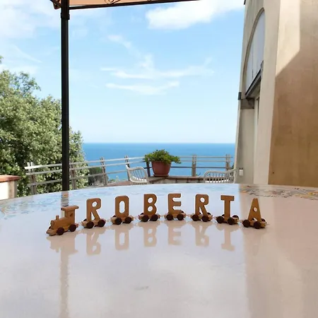 Villa Roberta Pool, Wifi & Parking *